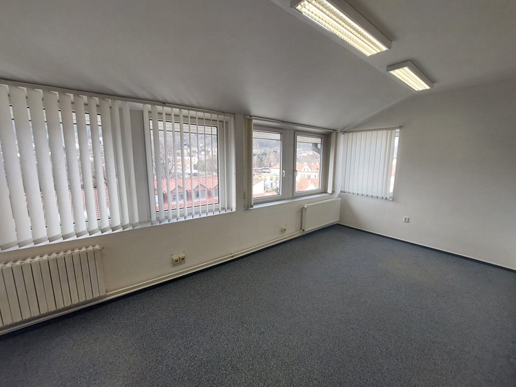 Комерційне приміщення в оренду, 28 м² (7 з 9)