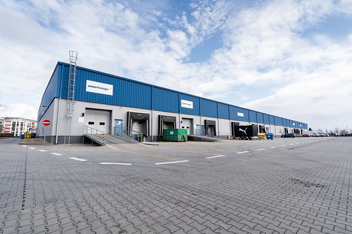 Pronájem skladového prostoru 900 m² – fotografie 2