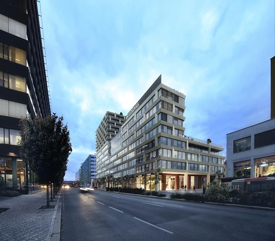 Pronájem kanceláře 1500 m²