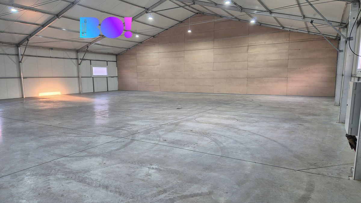 Pronájem skladového prostoru 300 m² – fotografie 3