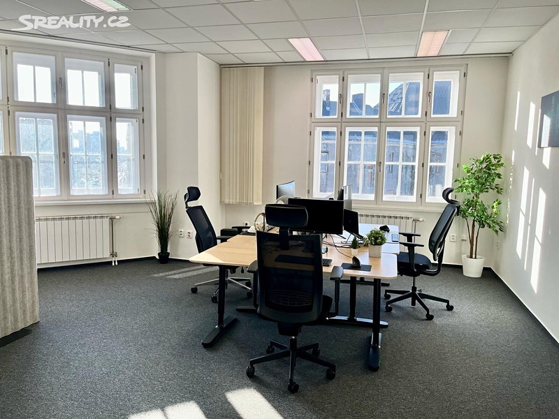 Pronájem kanceláře 68 m² – pohled 2