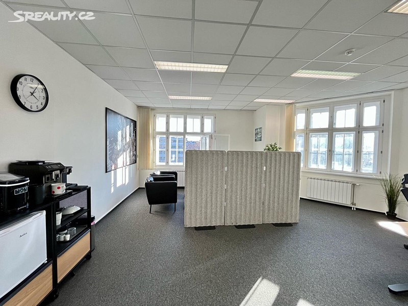 Pronájem kanceláře 68 m² – pohled 4