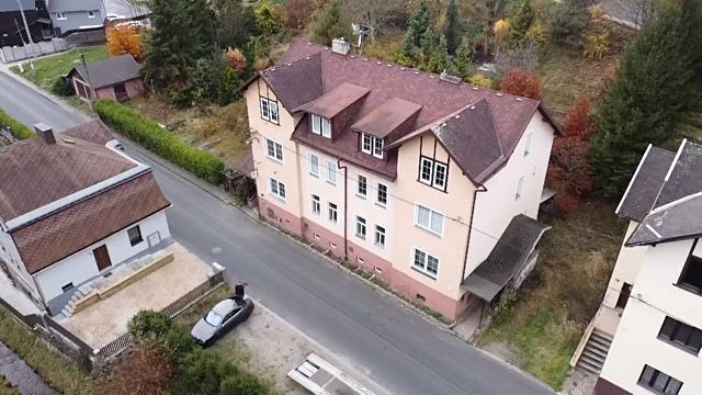 Prodej rodinného domu 800 m², pozemek 200 m² – fotografie 2