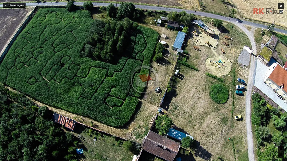 Prodej stavebního pozemku 8338 m²