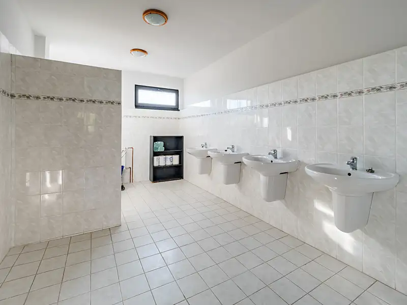 Pronájem skladového prostoru 147 m², České Budějovice – náhled fotky 3
