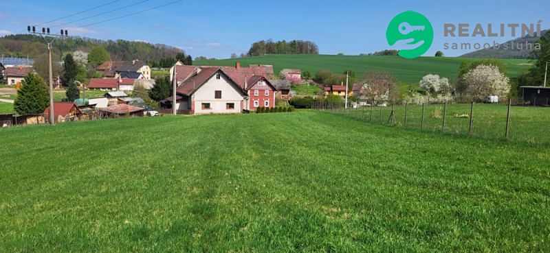 Prodej stavebního pozemku 1800 m²