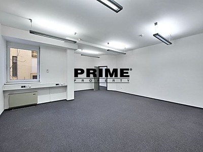 Pronájem kanceláře 46 m² — photo 2