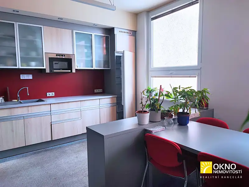 Pronájem kanceláře 43 m², Vyškov – náhled fotky 1