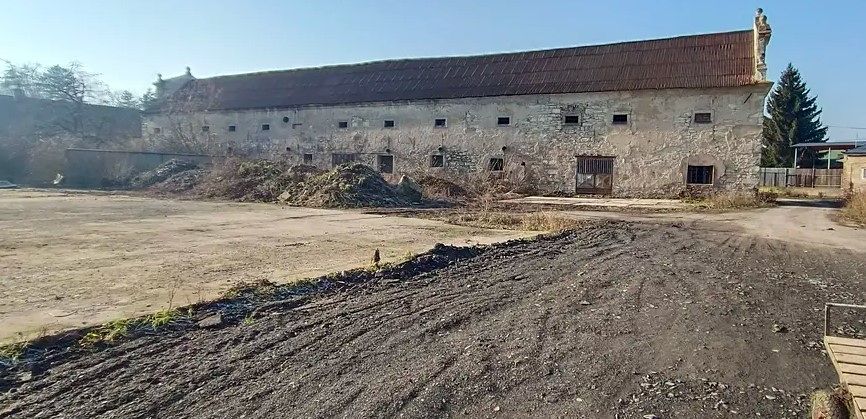 Pronájem komerčního pozemku 500 m² – fotografie 2