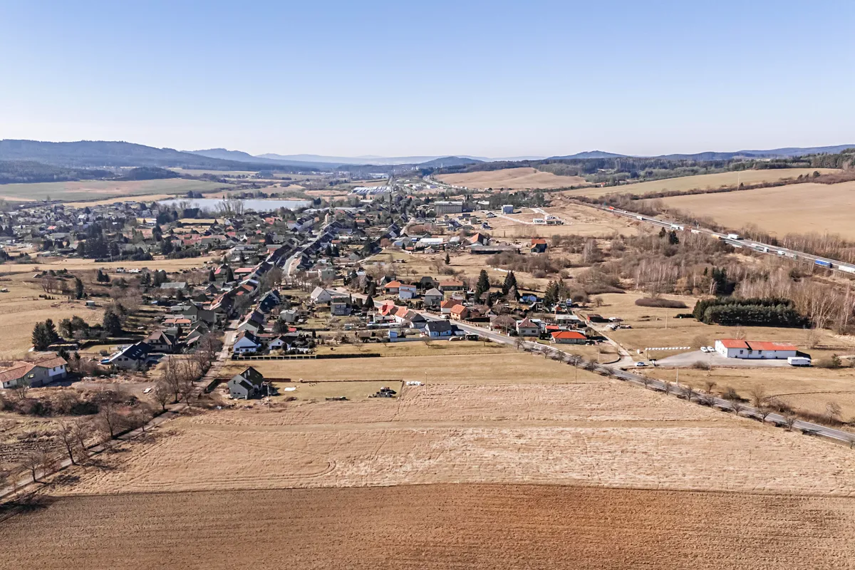 Prodej stavebního pozemku 4694 m²
