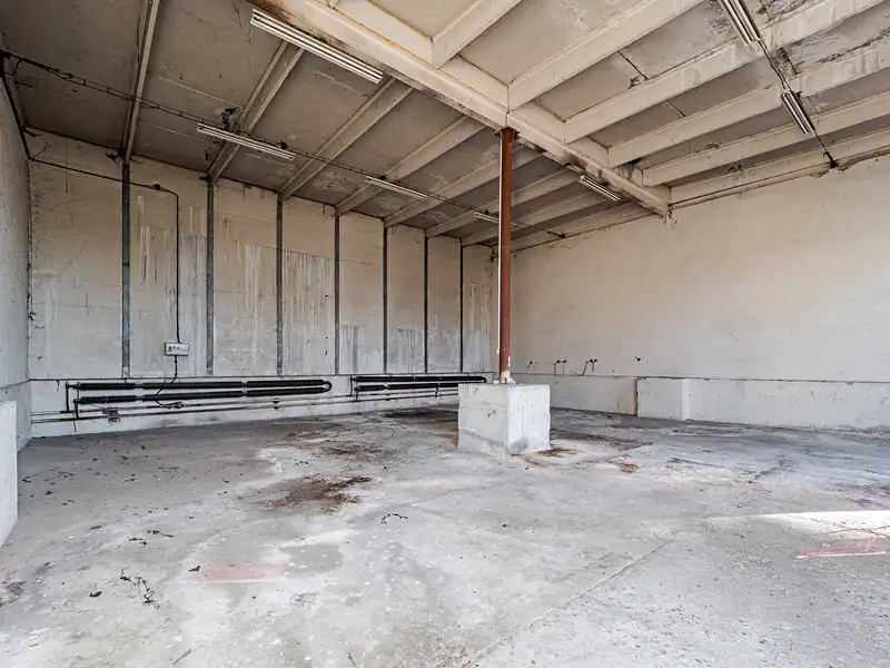 Pronájem skladového prostoru 147 m², České Budějovice – náhled fotky 1