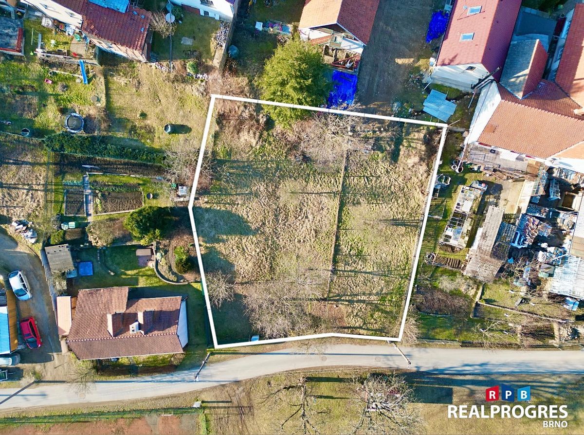 Prodej stavebního pozemku 274 m² – fotografie 4