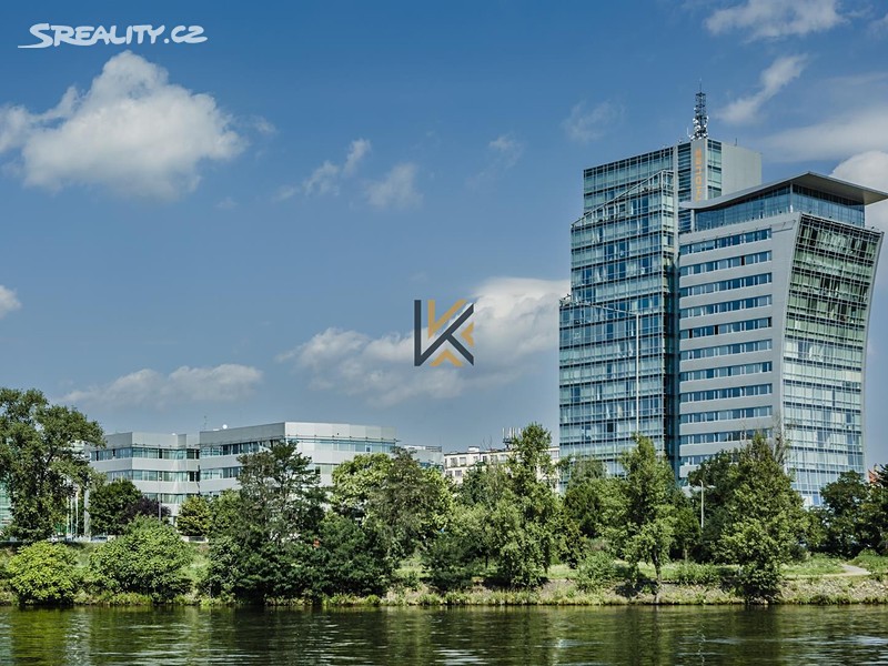 Pronájem kanceláře 478 m², Praha