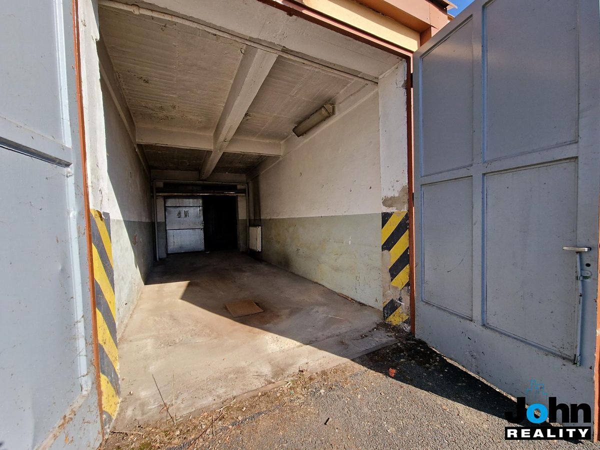 Pronájem garáže 65 m² – fotografie 2