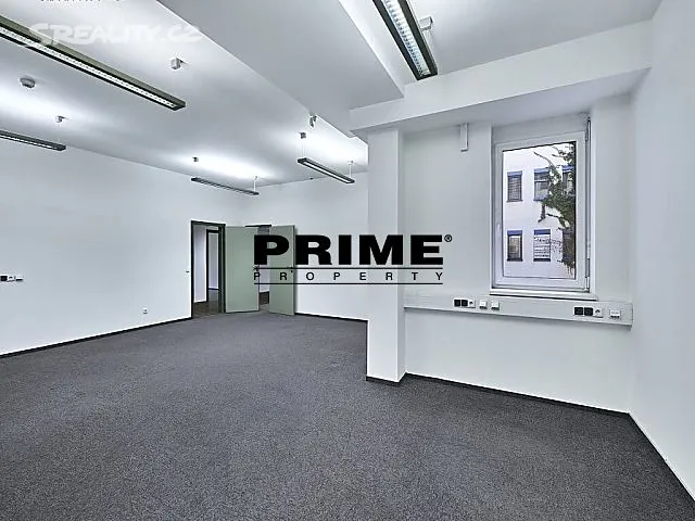 Pronájem kanceláře 46 m², Praha