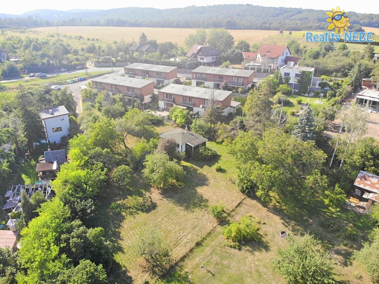 Prodej pozemku, 2 142 m² (2 z 9)