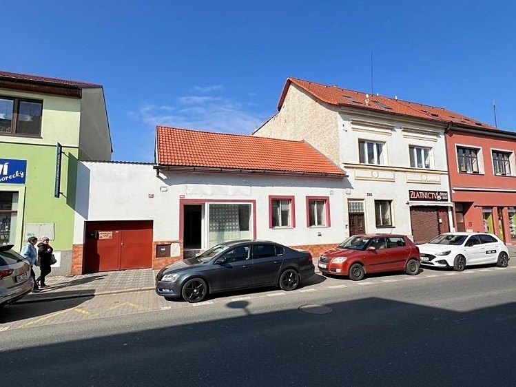 Комерційне приміщення на продаж, 156 м² (4 з 14)