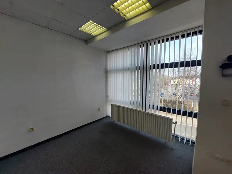 Pronájem kanceláře 54 m², Boskovice – náhled fotky 1