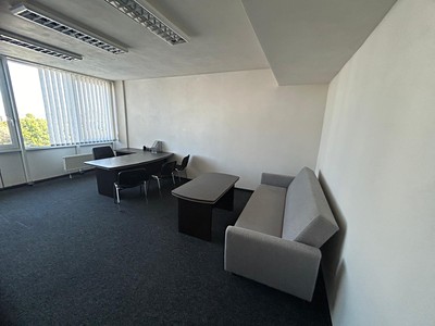 Комерційне приміщення в оренду, 27 м² (3 з 8)
