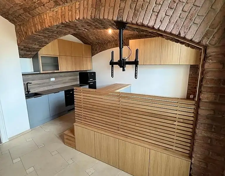 Prodej komerční nemovitosti 60 m², Praha – náhled fotky 2