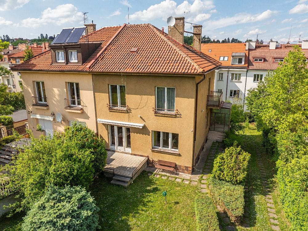 Prodej rodinného domu 280 m², pozemek 644 m² – fotografie 3