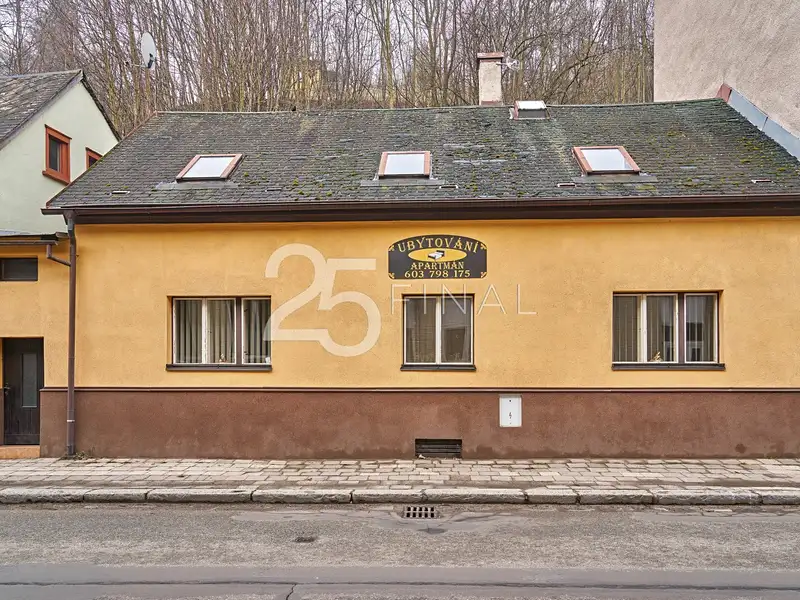 Prodej rodinného domu 141 m², pozemek 483 m², Úpice – náhled fotky 1
