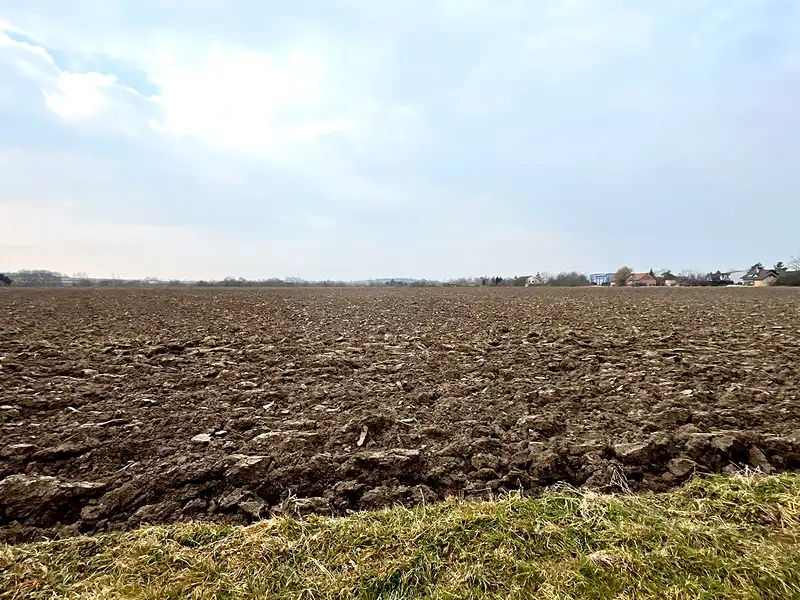 Prodej stavebního pozemku 5230 m², Praha – náhled fotky 1