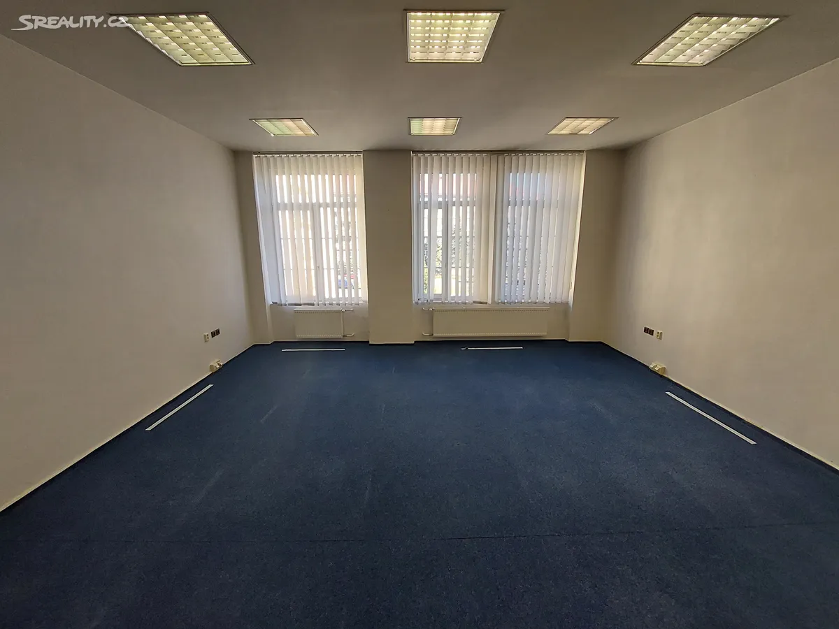 Pronájem kanceláře 24 m² – další