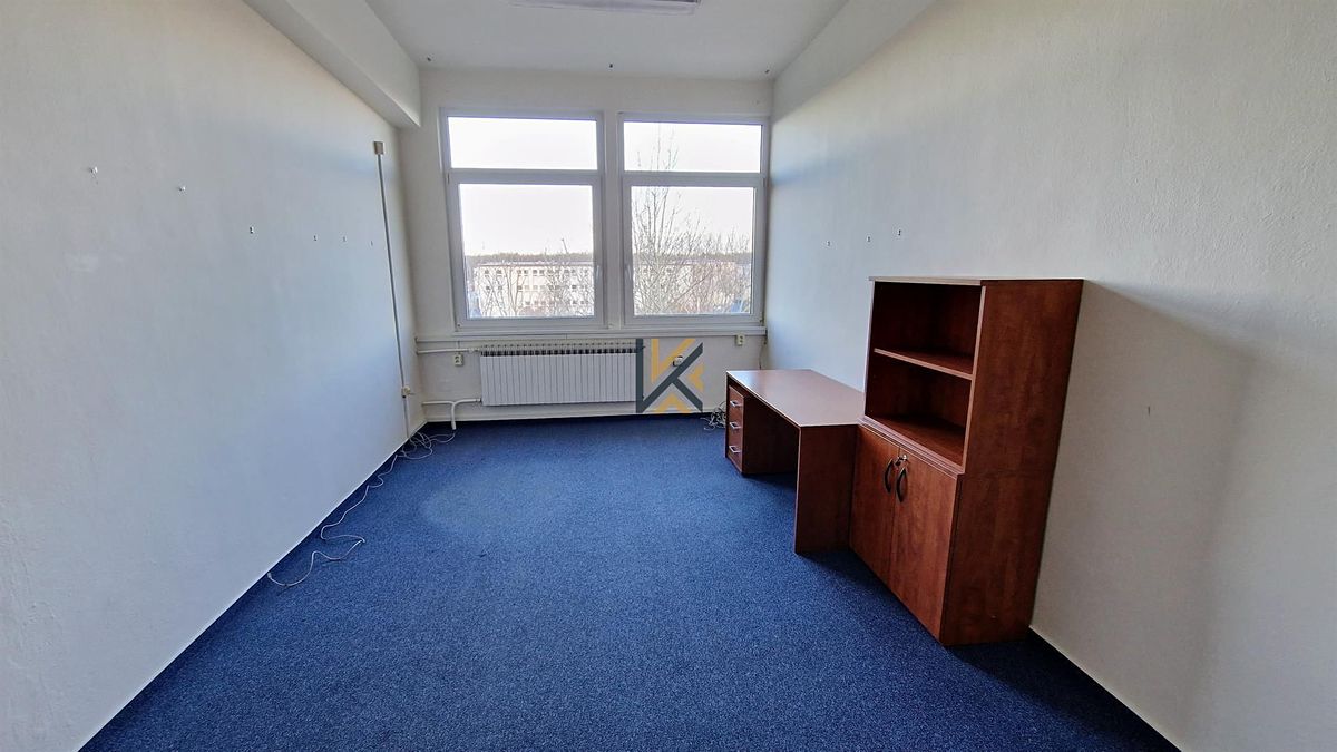 Pronájem kanceláře 30 m² – fotografie 2