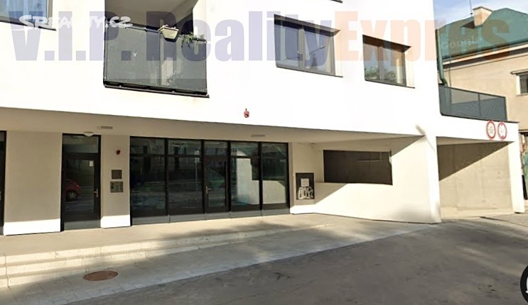 Prodej obchodního prostoru 173 m², Praha