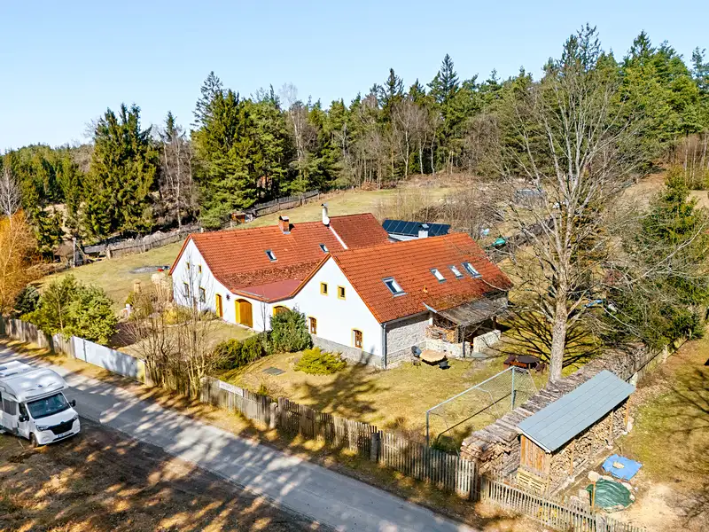 Prodej rodinného domu 776 m², pozemek 7975 m², Český Rudolec – náhled fotky 1