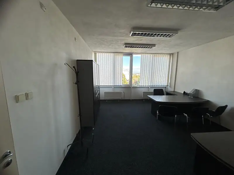 Pronájem kanceláře 27 m², Most – náhled fotky 2