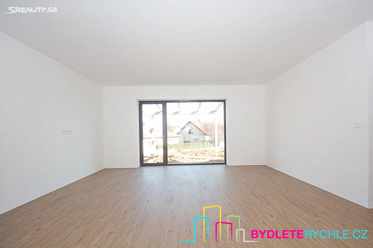 Prodej rodinného domu 125 m², pozemek 979 m² – pohled 3