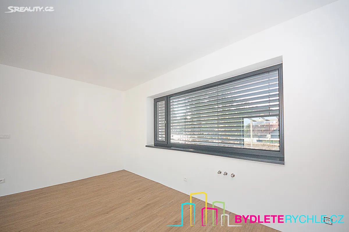Prodej rodinného domu 125 m², pozemek 979 m² – pohled 5