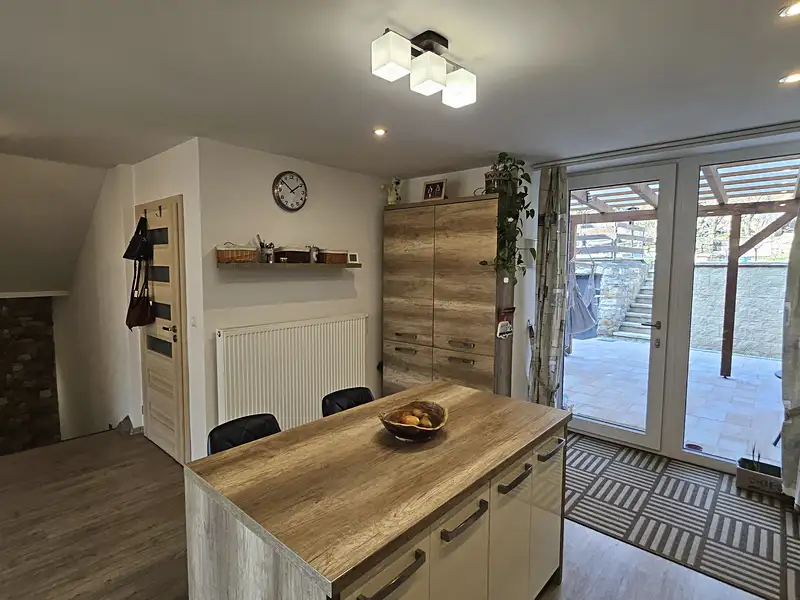 Prodej rodinného domu 217 m², pozemek 403 m², Jaroměř – náhled fotky 3