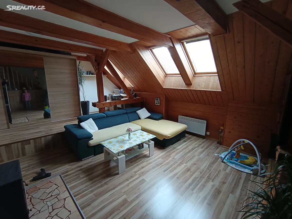 Prodej bytu 2+1 78 m² – pohled 2