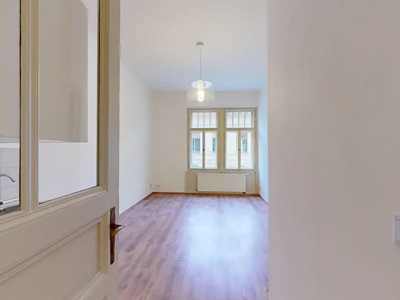 Pronájem kanceláře 108 m², Praha – náhled fotky 2