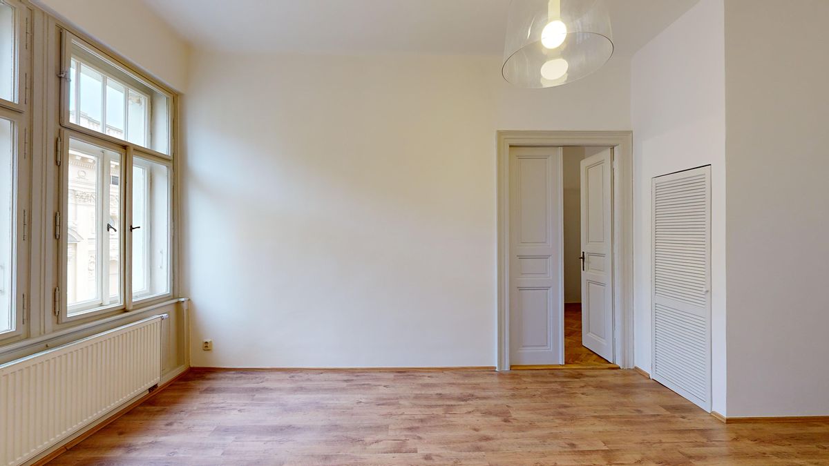 Pronájem kanceláře 108 m² – fotografie 3