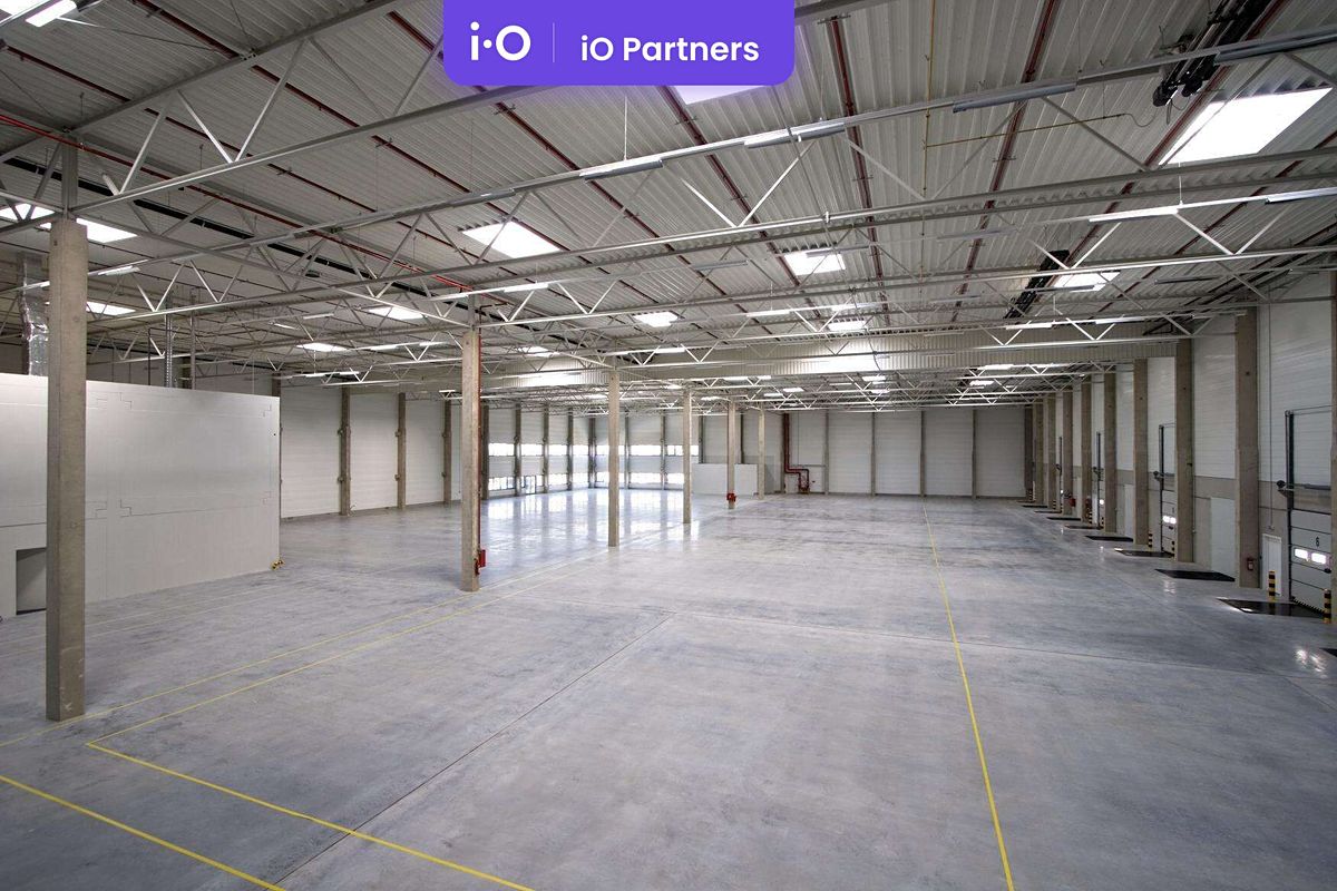 Pronájem skladového prostoru 495 m²