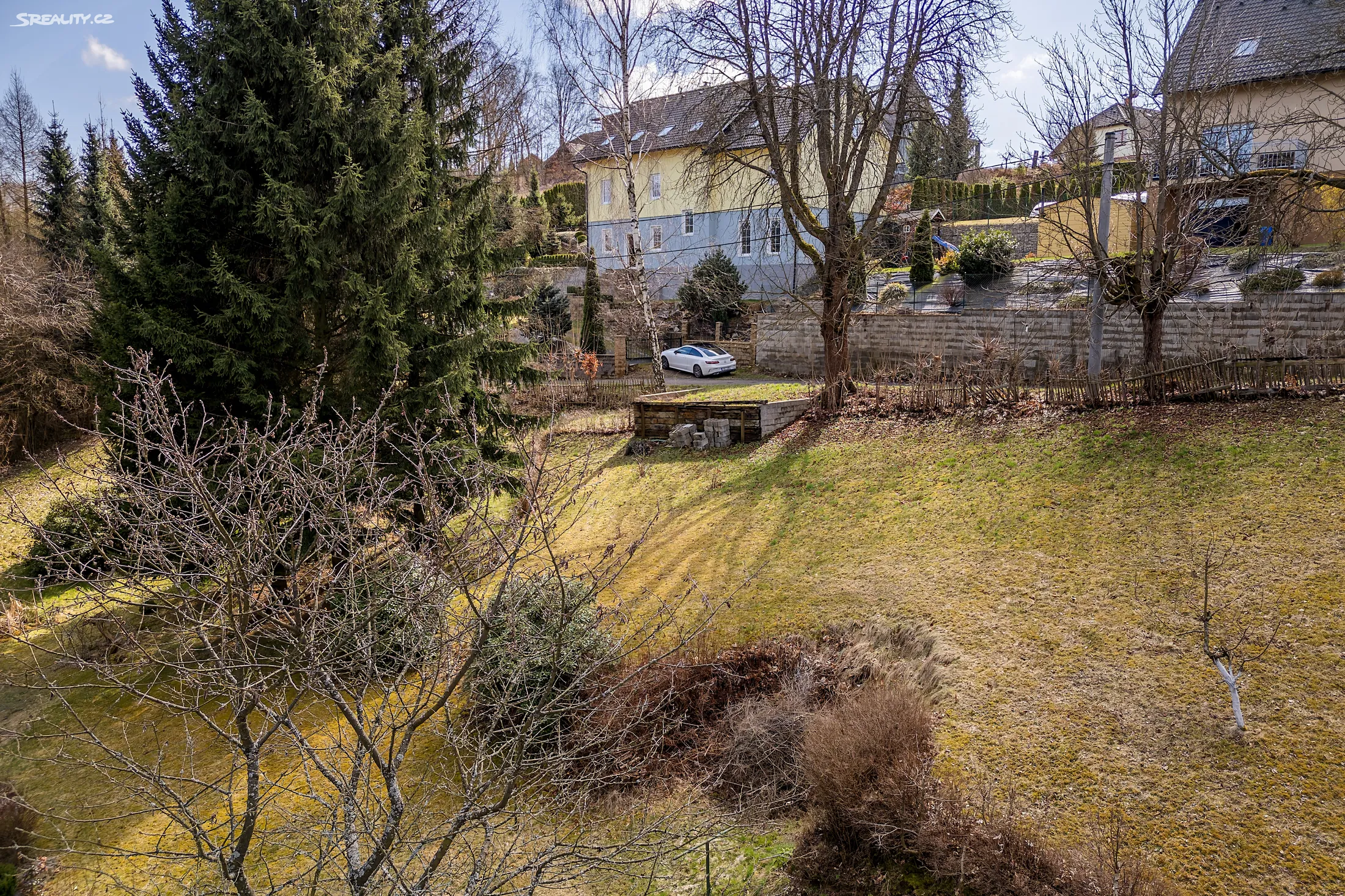 Prodej stavebního pozemku 1033 m²