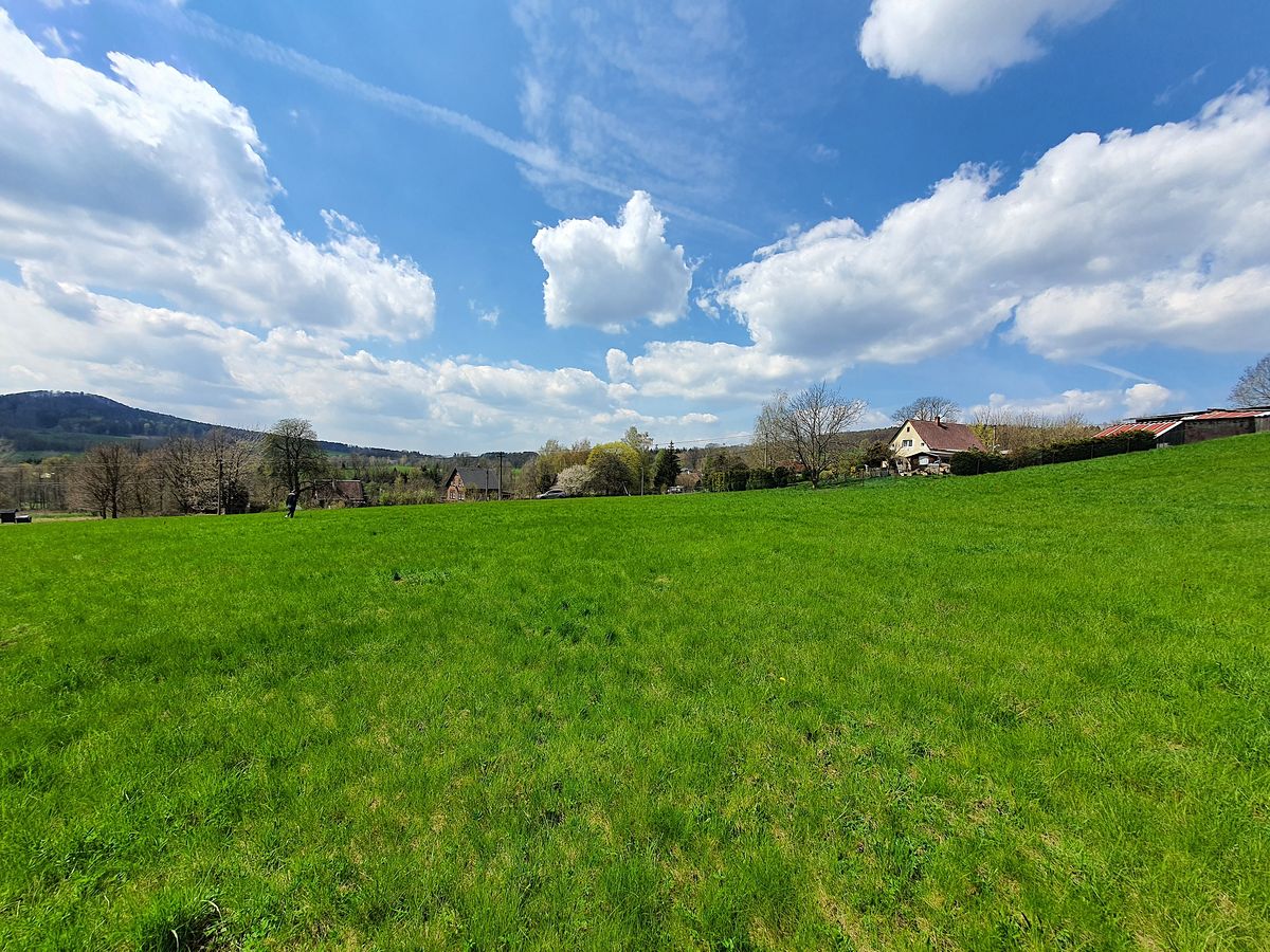 Prodej stavebního pozemku 1437 m² – fotografie 3