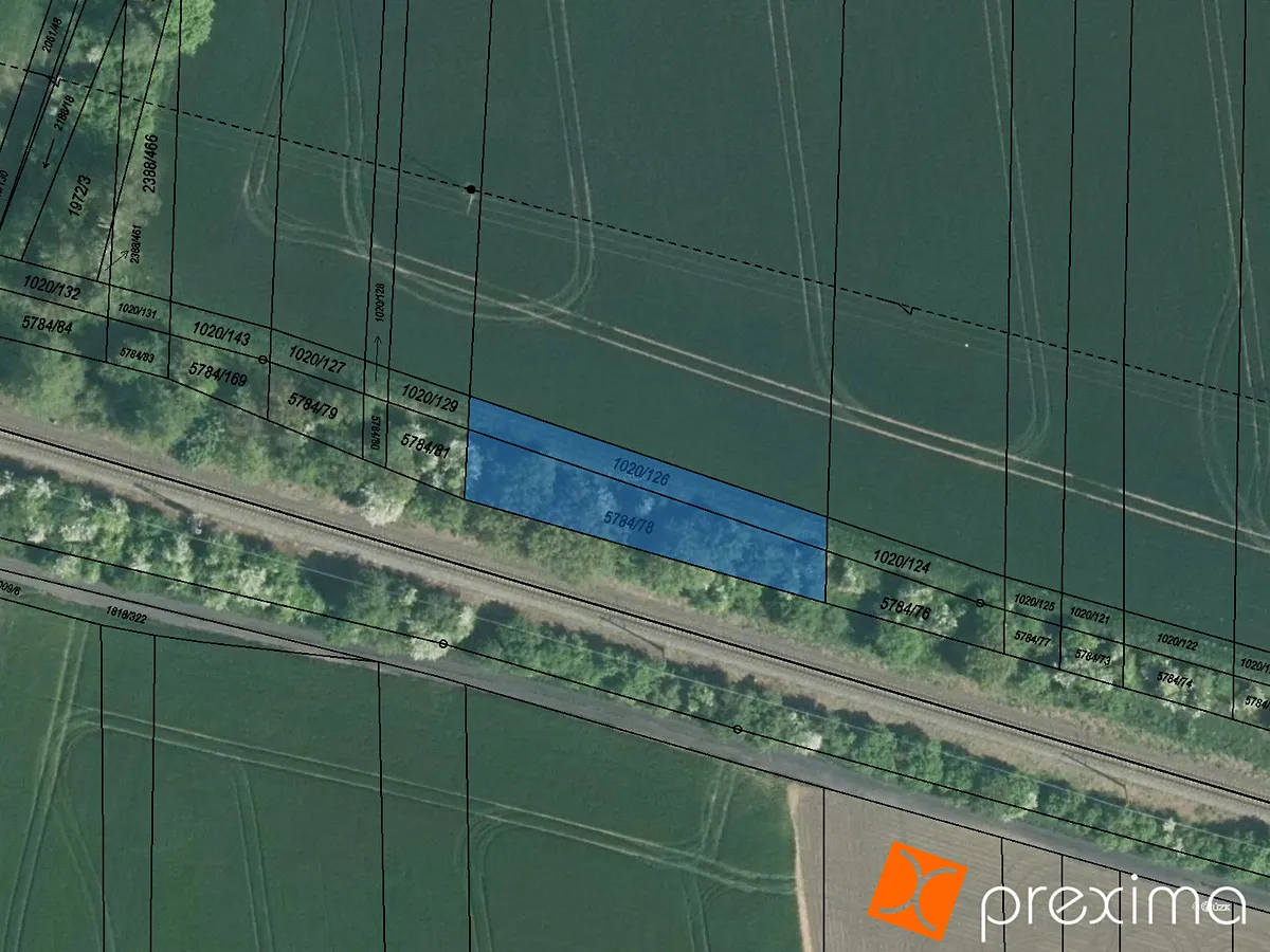 Prodej podílu 1/6 pozemku 111 m²