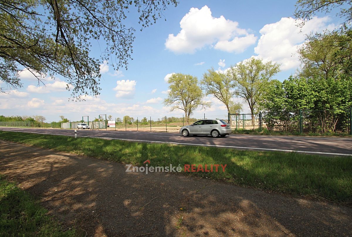 Pronájem komerčního pozemku 16559 m²