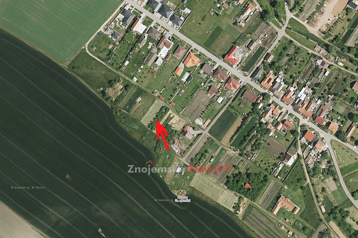 Pronájem zahrady 940 m² – fotografie 5
