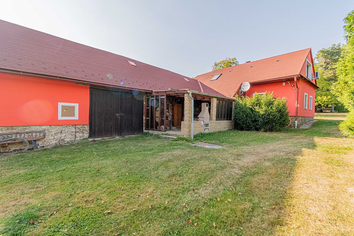 Prodej chalupy 210 m², pozemek 3189 m² – fotografie 3