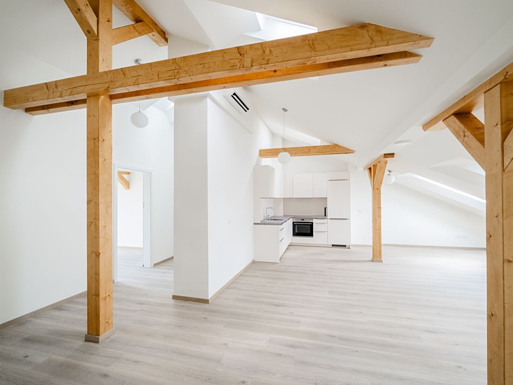 Квартира 3+kk в оренду, 98 м² (2 з 13)