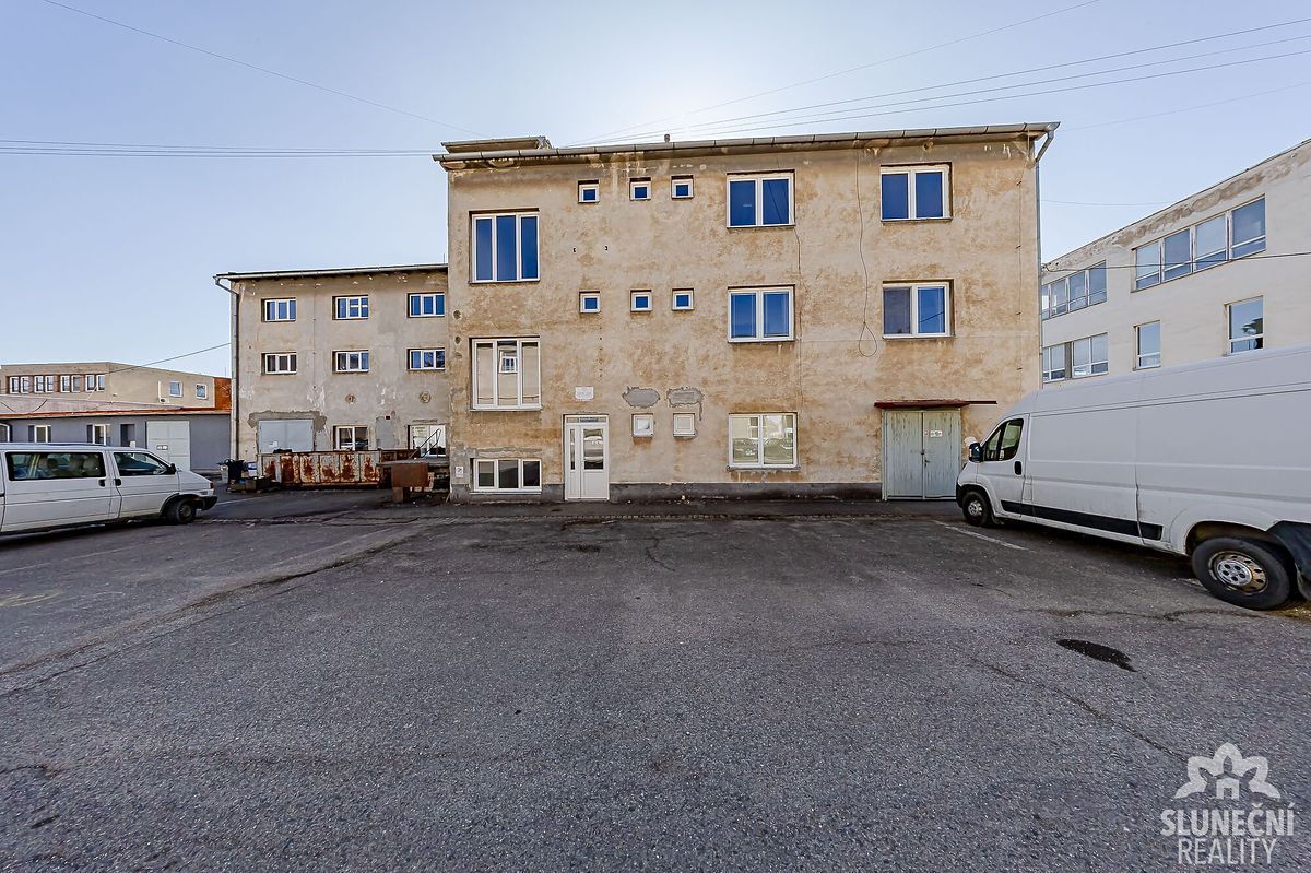 Pronájem výrobní haly, prostoru 140 m²