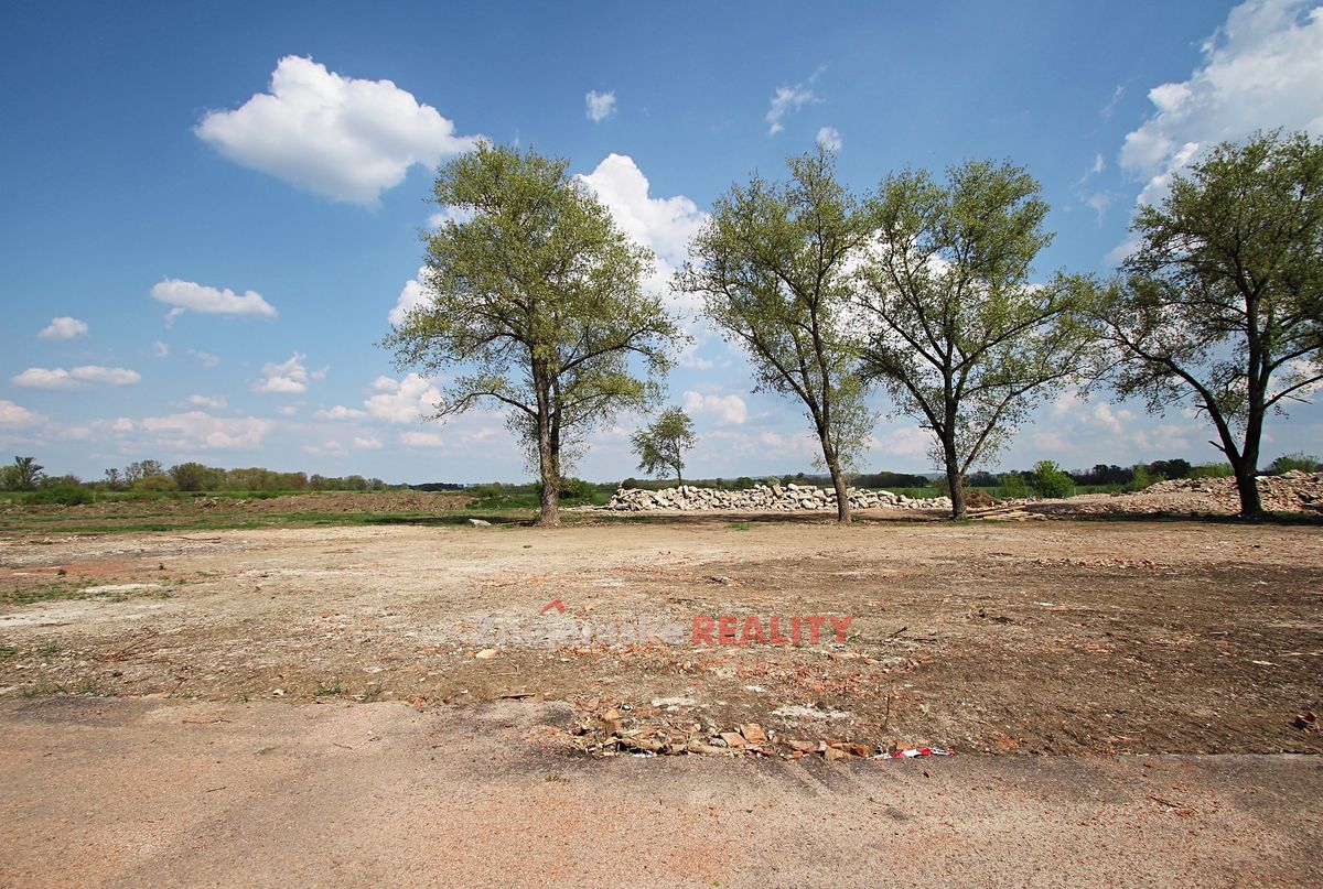 Pronájem komerčního pozemku 16559 m² – fotografie 5