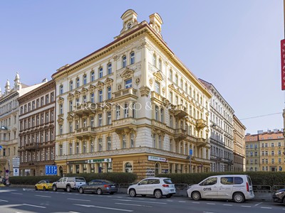 Pronájem obchodního prostoru 32 m²