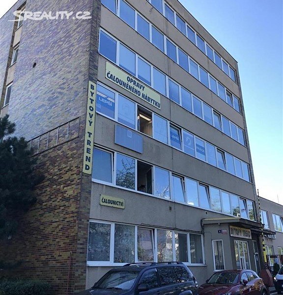 Pronájem kanceláře 584 m² – pohled 2